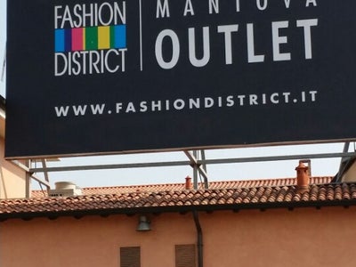 Fashion District - Mantova Outlet