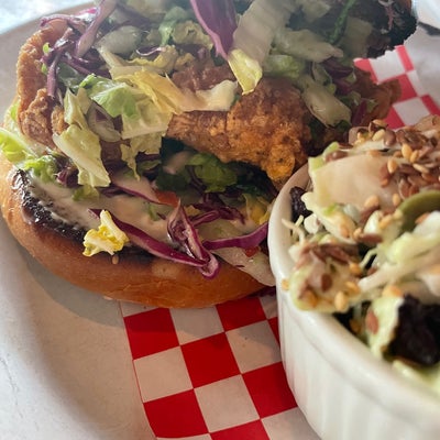 Leon's Oyster Shop - Downtown Charleston - 83 tips