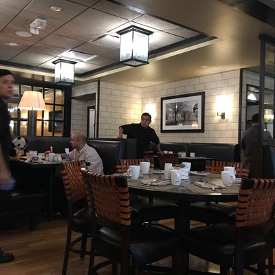 White Oak Kitchen + Drinks - New American Restaurant in Houston