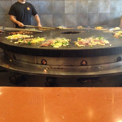 bd's Mongolian Grill - 36 tips from 2743 visitors