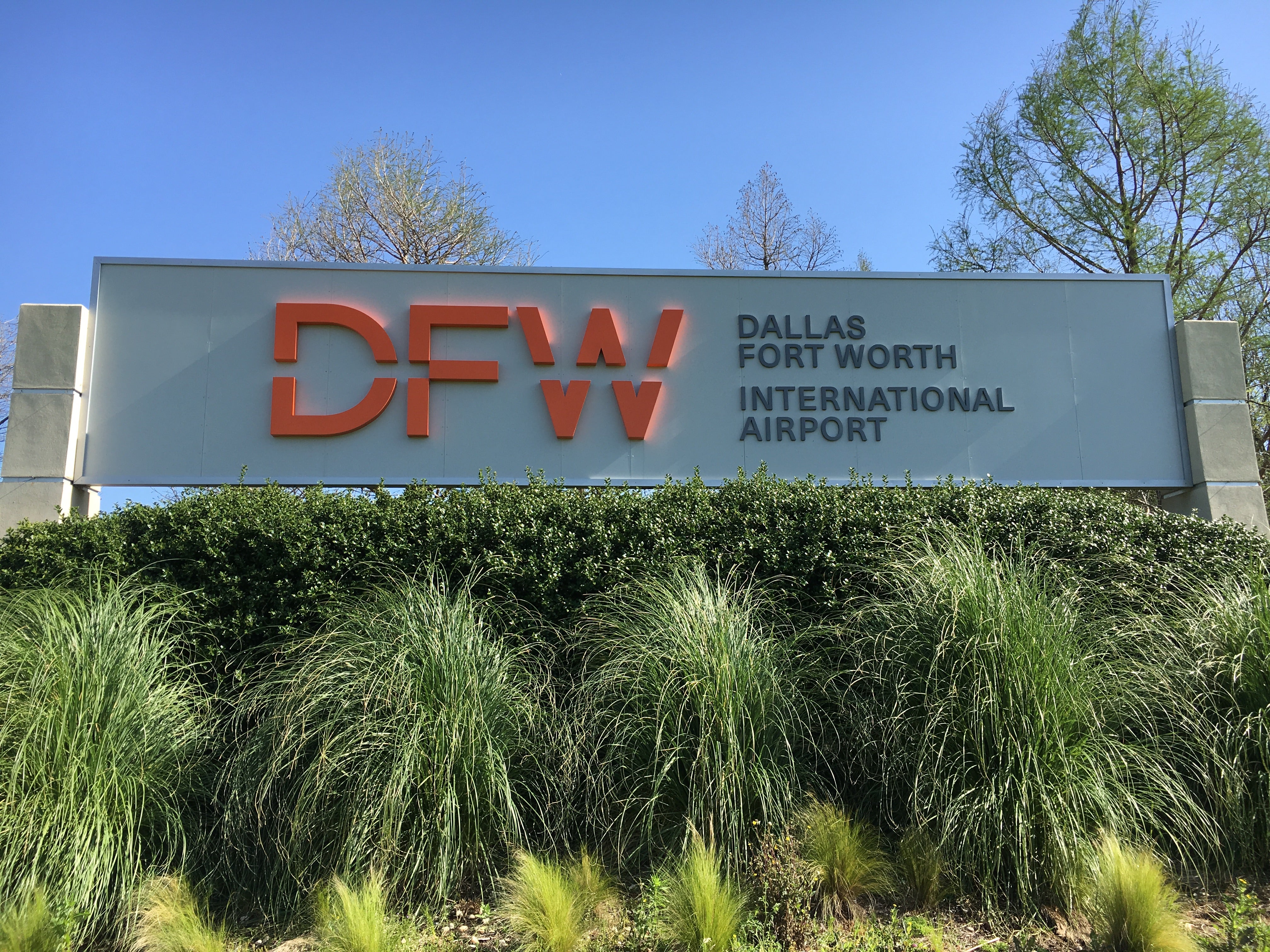 Dallas Fort Worth International Airport (DFW) (Dallas Fort Worth International Airport)
