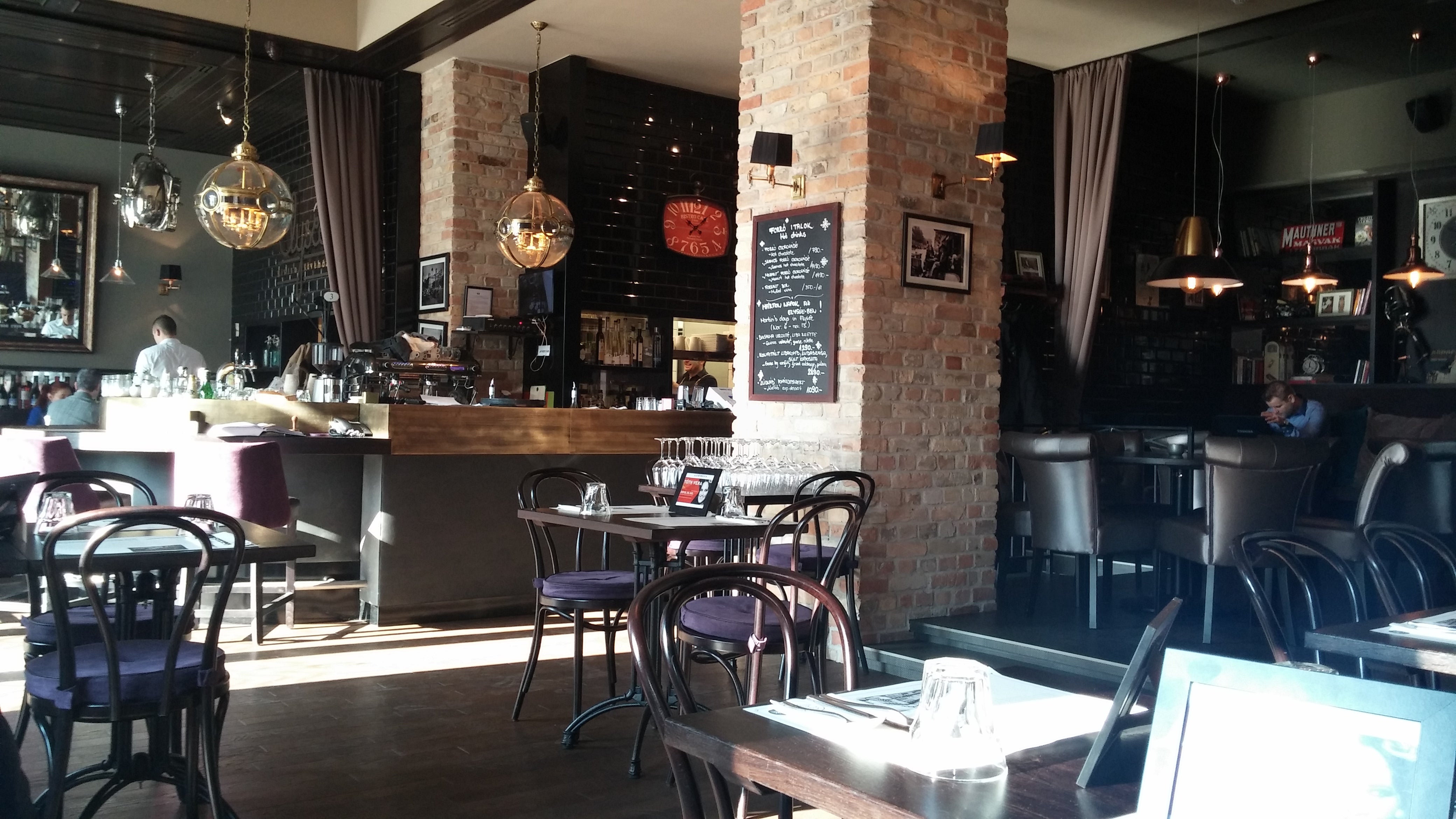 bar