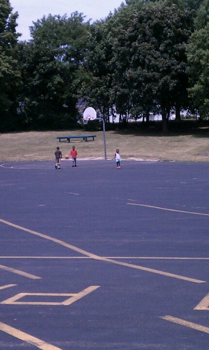 photo of Glen Hills Middle School