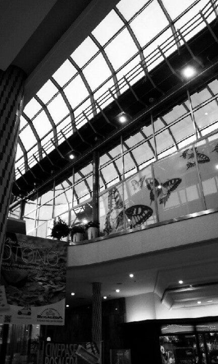 shopping-mall