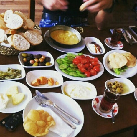 Roda Kahvaltı & Börek Karaköy