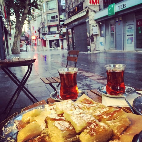 Kadıköy Merkez Börekçisi