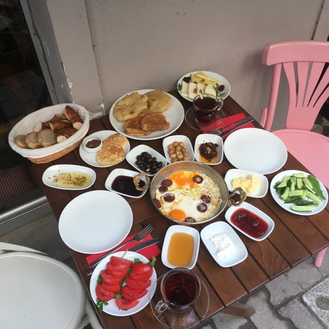 Pür Cihangir
