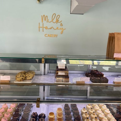 Milk & Honey Cakery