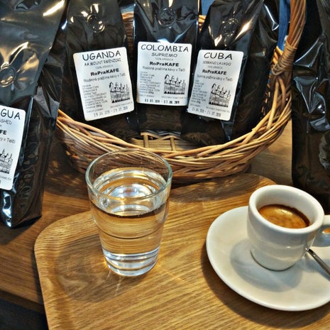 RoPraKAFE - Rodinná pražírna kávy v Telči (RoPraKAFE)