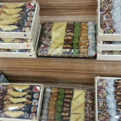 can kardesler Kuruyemis