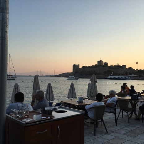Mahfel Cafe