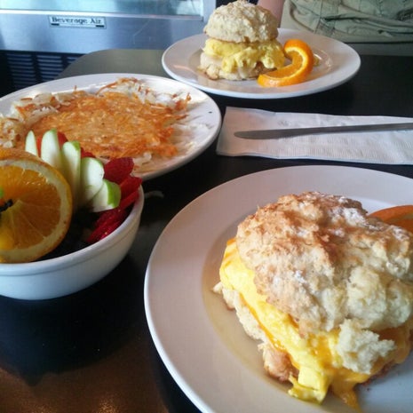 Colossal Café