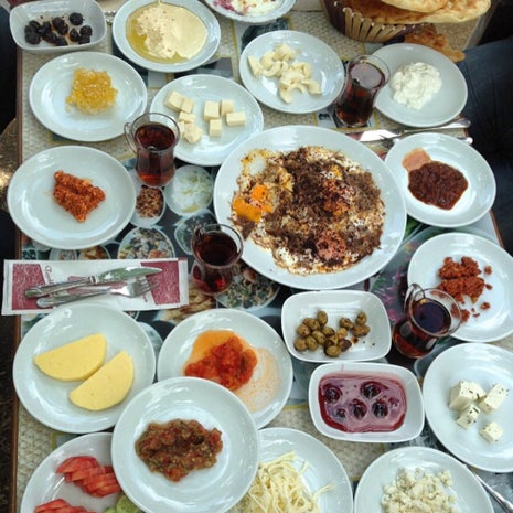 Meşhur Kahvaltıcı Kadri Usta