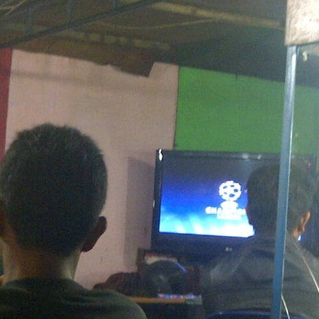 Warung Pinggir Jalan