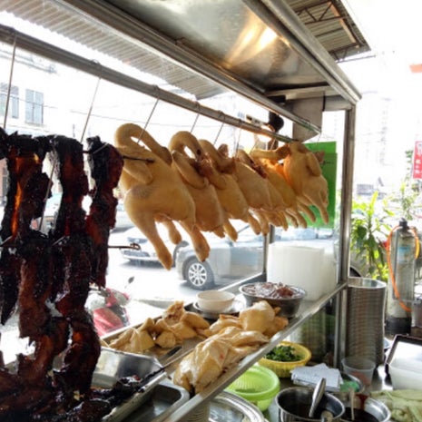 Restoran Street Hainanese Chicken Rice 巷仔海南鸡饭
