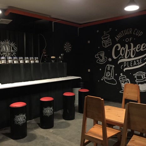 Tunnel's Coffee House
