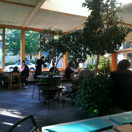 Cafe Flora