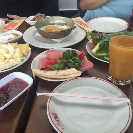 Eminönü Saray Muhallebicisi