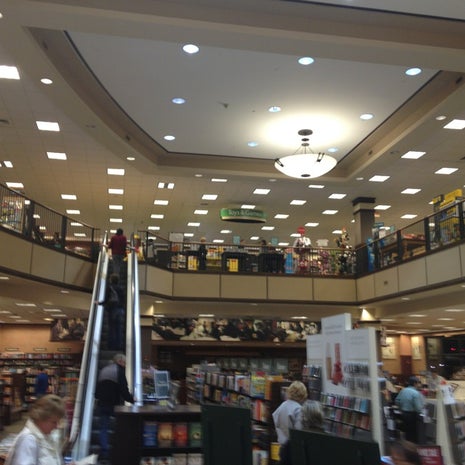 Barnes & Noble Café