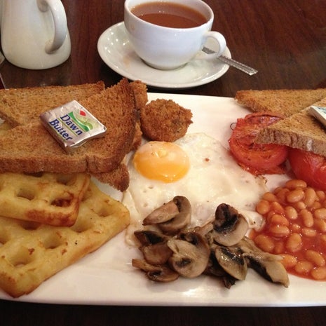 Chopin's Cafe & Restaurant