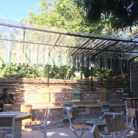 Kawaru Coffee & Eatery