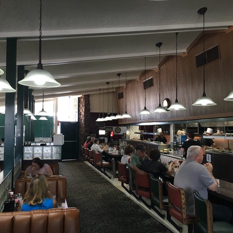 Perry's Cafe