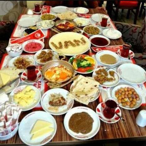 Bak Hele Bak Yusuf Konak