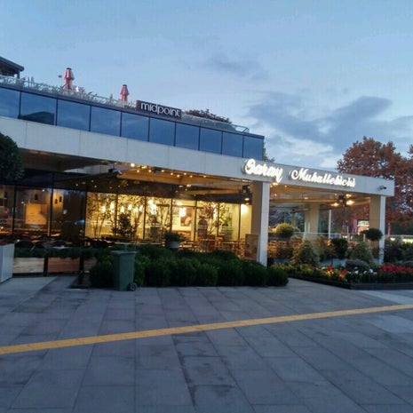 Saray Muhallebicisi