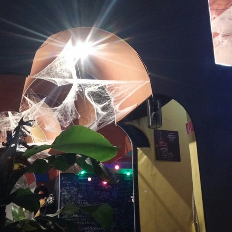 Bohém Lounge & Cafe