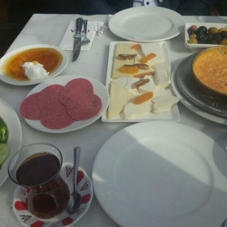 Emirgan Çınaraltı