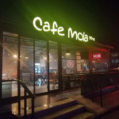 Cafe Mola
