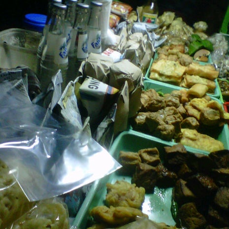 Cafe meong sedayu tugu