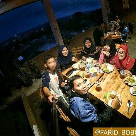 White House Cafe Wonosobo