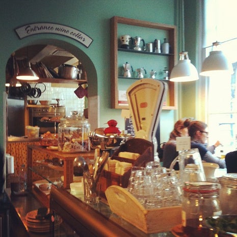 Melly's Espresso - Cookies Bar