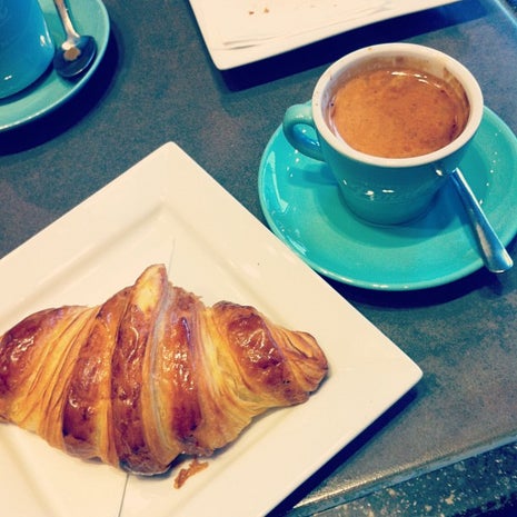 49th Parallel & Lucky's Doughnuts