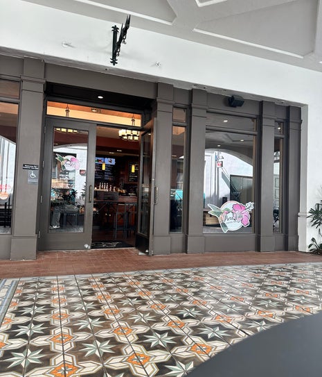 Pura Vida Coffee Society