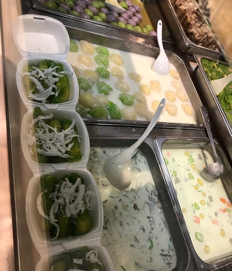 Thạch Chè Hiển Khánh