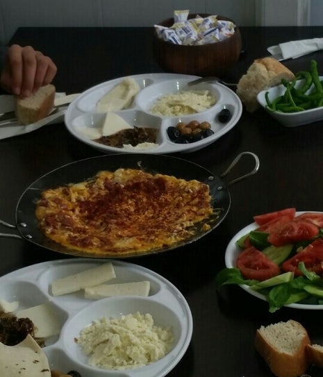 munzur kahvaltı sofrası