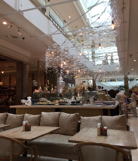 Life Grand Cafe