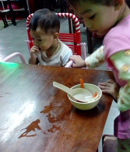 Starbucks Kg. Raja