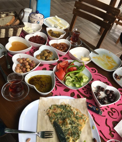 Bi Keyf Cafe