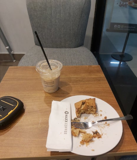 Maxx Coffee RSAB Harapan Kita