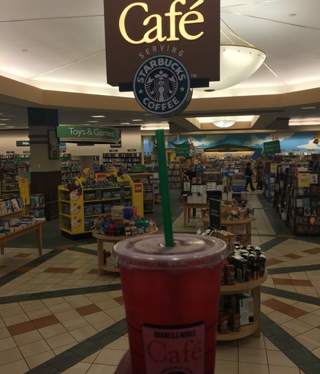 Barnes and Noble Cafe