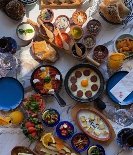 sevgi Çiftliği lara