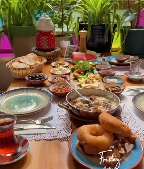 Süreya Kahvaltı Bahçesi