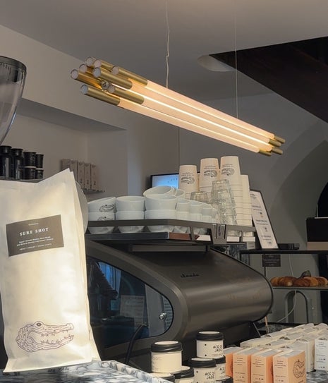 Man Versus Machine Coffee Roasters - Hôtel de Ville