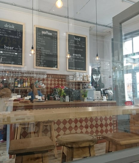 Arcade Coffee & Food