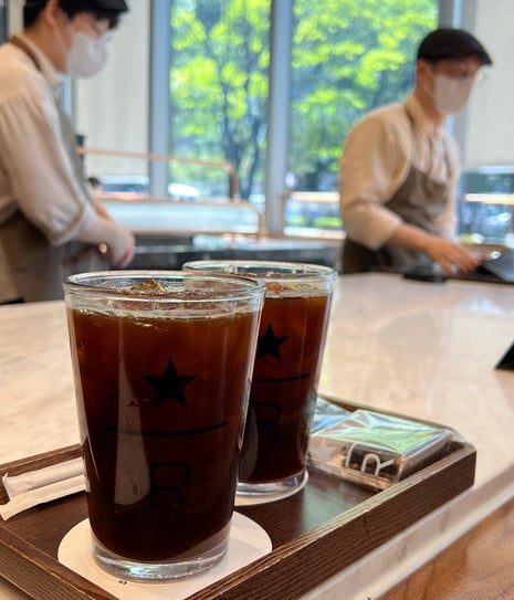 Starbucks (스타벅스)