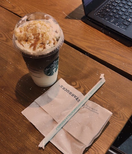 Starbucks@Bangi Gateway 2