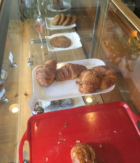 Muddy Water Coffee & Cafe